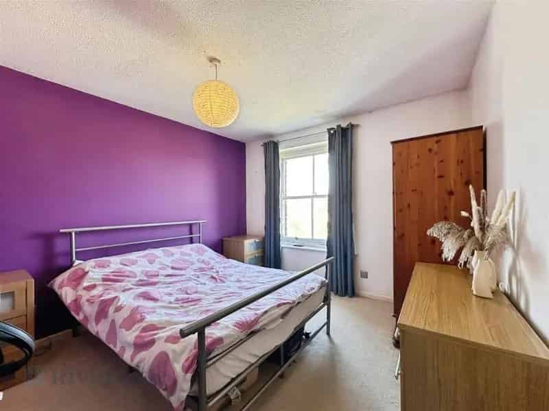 1 Bed Flat for Sale Hull City Centre Top Floor Apartment