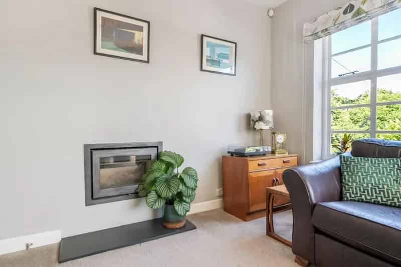 4 Bed Art Deco House for Sale