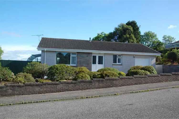 3 Bed Bungalow - Detached with 1 Reception Room