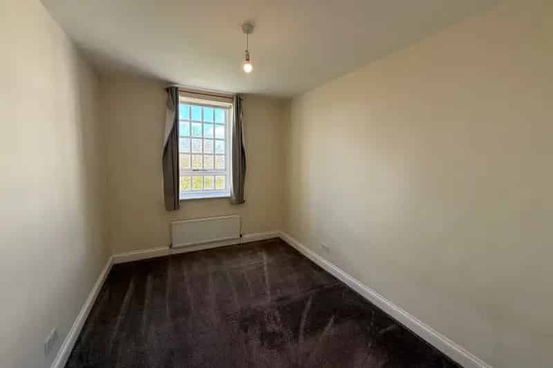 Spacious Two Bedroom Flat with Allocated Parking Zero Deposit Guarantee