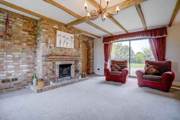 Detached House for sale with 6 bedrooms, Browston Lane, Browston