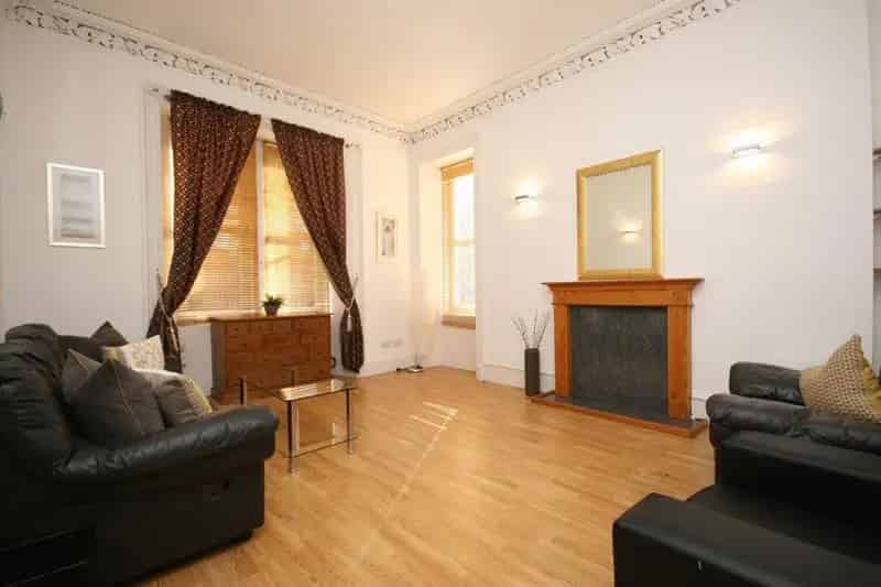 2 Bedroom Flat to Rent Near Haymarket Station