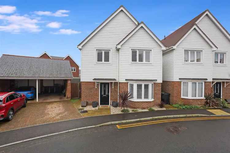 4 Bedroom Detached House for Sale in Holborough Lakes