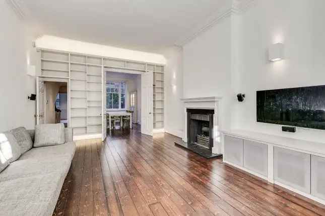 Flat to rent in Hornton Street, Kensington W8