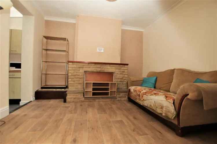 4 Bedroom Student House Near Moorland Road Bath