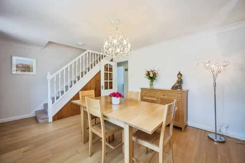 4 Bedroom Family Home Near Wendover Village Centre