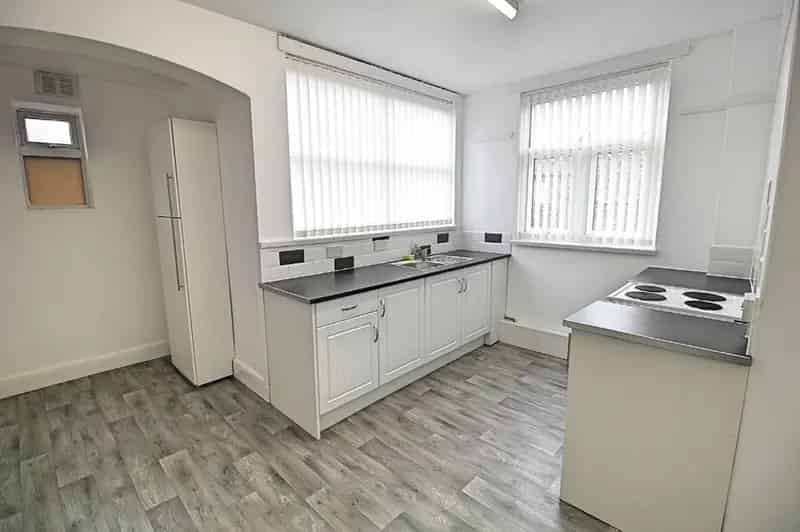 3 Bedroom Flat House to Rent