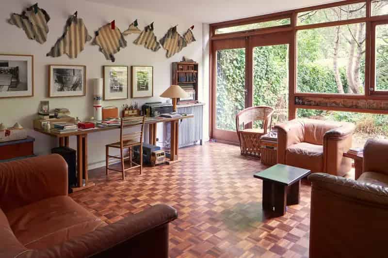 3-Bedroom Mid Century House Near Wimbledon Common
