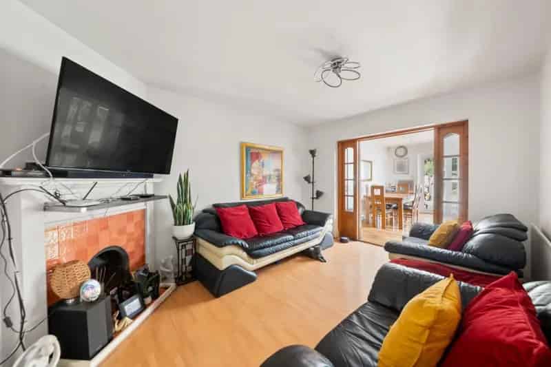 4 Bedroom House for Sale Hayes - Extended Semi Detached Home