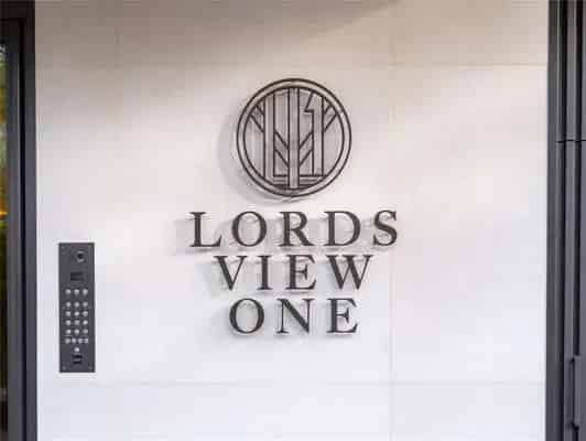 Luxury 3-Bed Duplex Penthouse in St Johns Wood with Panoramic Views