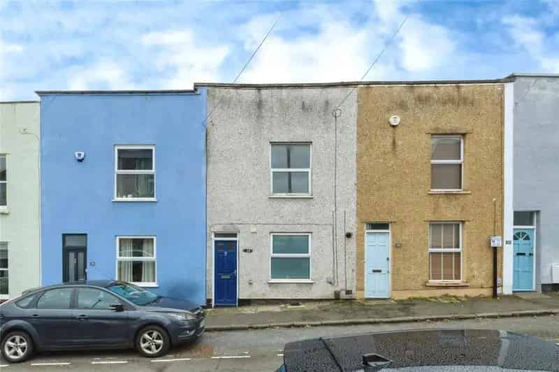 3 Bedroom Southville Terrace House for Sale