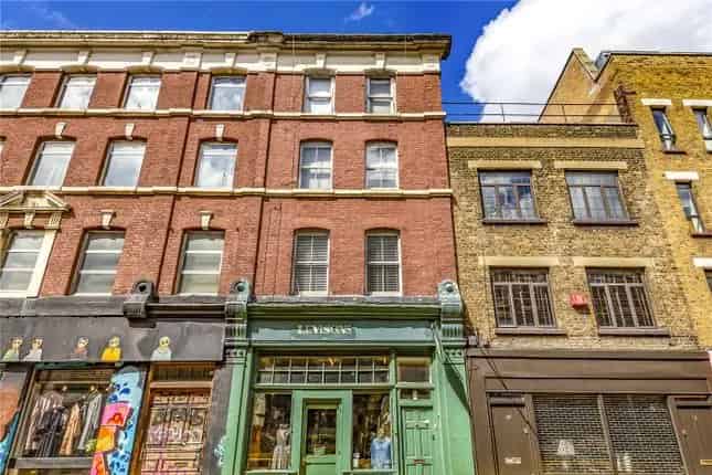 Five Story Mid Terrace House with Commercial Unit Shoreditch
