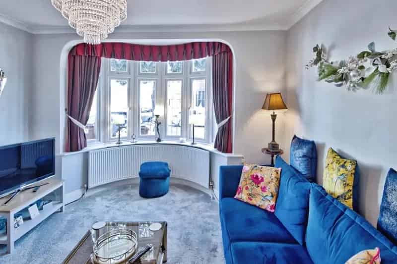 Three Bedroom House in Leftley Estate with Off Street Parking