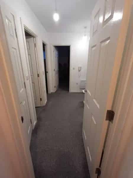 Spacious Second Floor Flat with Balcony and French Doors