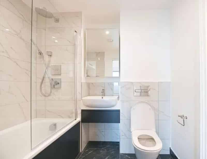 1 Bedroom Apartment Canary Wharf River Views Gym