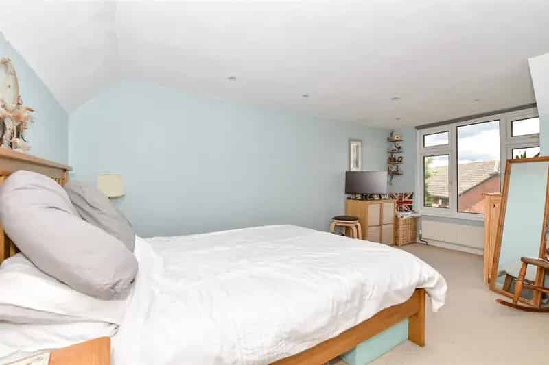 2 Bedroom Terraced House for Sale in Five Oak Green