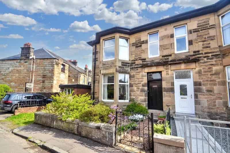 3 Bedroom End Terrace House for Sale in Cathcart