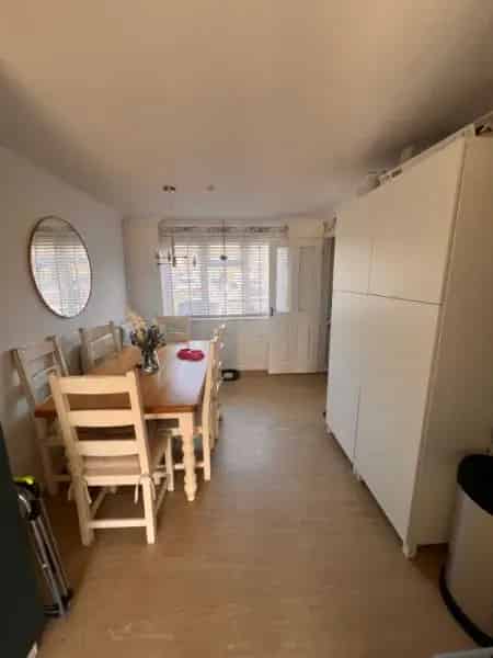3 Bedroom Terrace House Holyport Near Windsor and Maidenhead