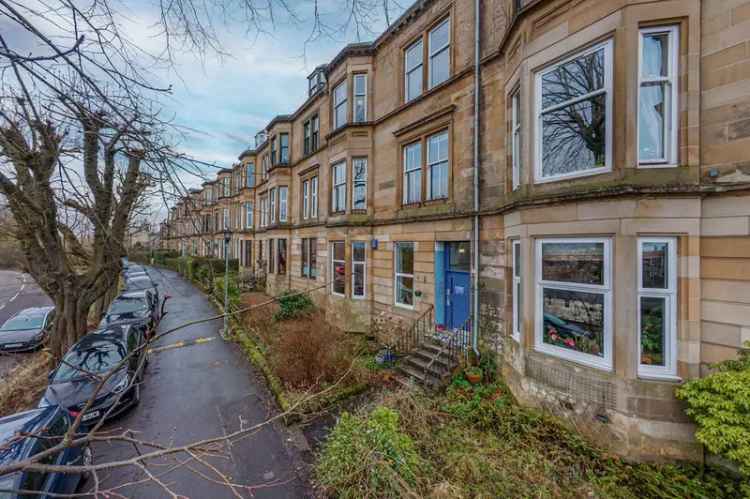 3 Bedroom Apartment for Sale in Shawlands Glasgow