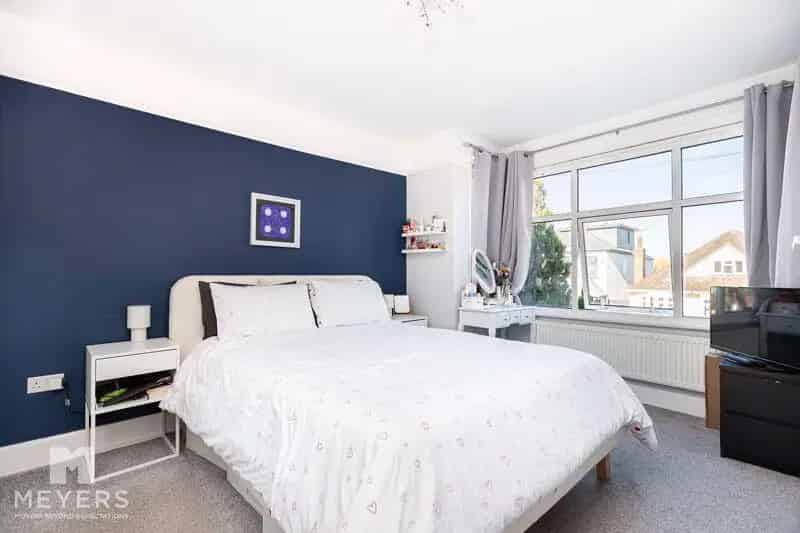 3 Bedroom Detached House for Sale Near Southbourne Grove