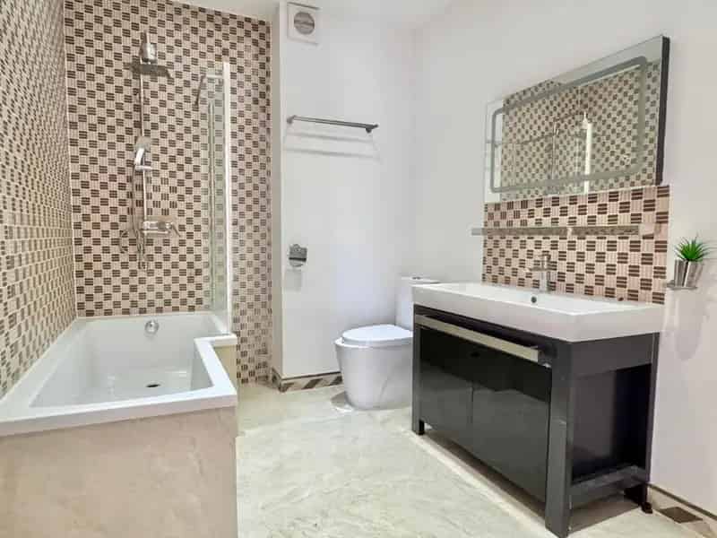 2 Bedroom Flat for Sale Folkestone Town Centre