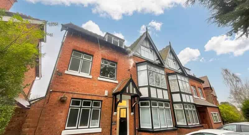 2 Bedroom Apartment for Sale