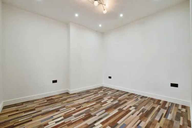 5 Bedroom Semi Detached House Manchester