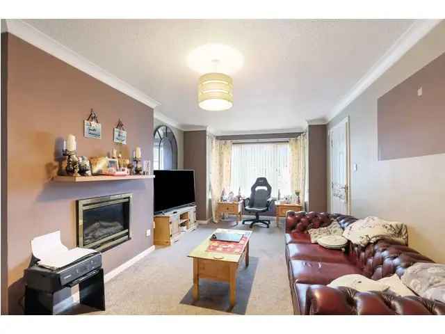 3 bedroom semi-detached  for sale