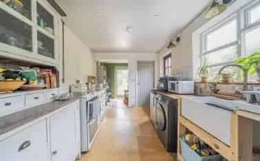 3 Bed Terraced House Montacute Large Garden Character Home