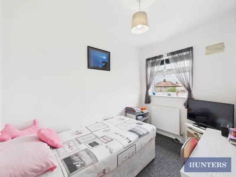 4 Bed House for Sale Filey - Family Home with Garden and Parking