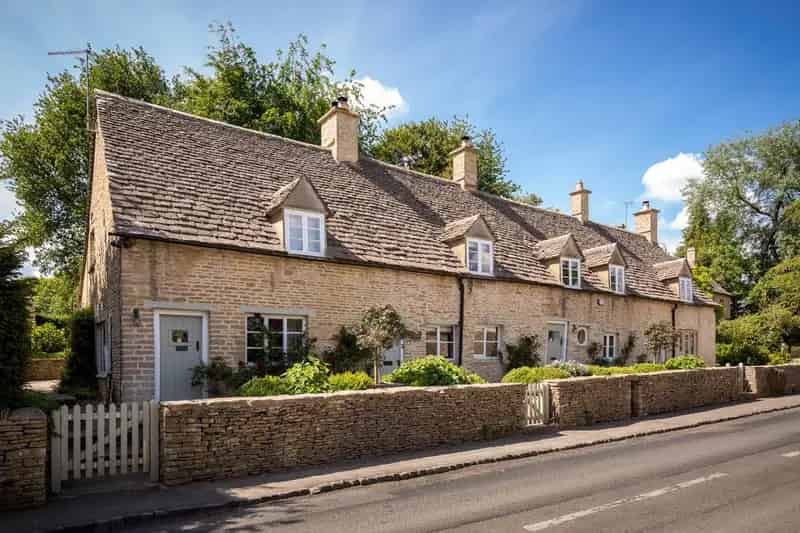 4 Bedroom Cotswold Cottage for Sale