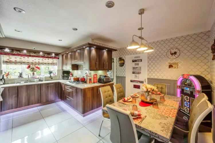 5 Bedroom Detached House Kingswood Estate Bawtry