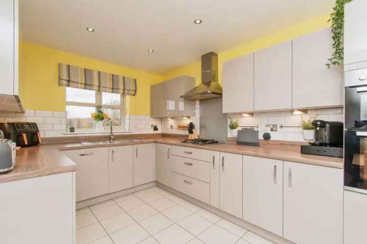 4 Bedroom Detached House for Sale Castleford West Yorkshire