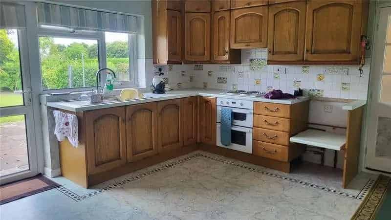 3 Bed Bungalow for Sale with Land and Development Potential