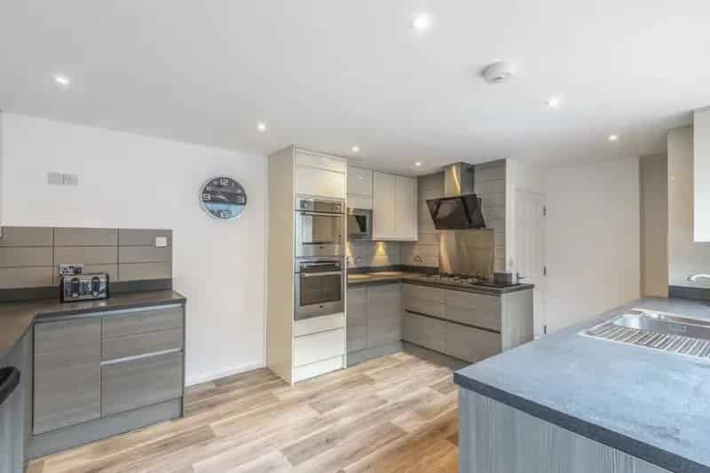 1 Bedroom Flat To Rent Available August 26 2025