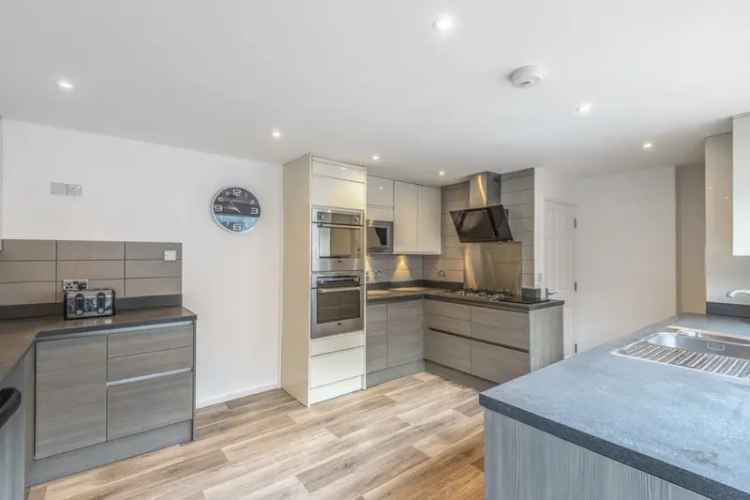 1 Bedroom Flat To Rent Available August 26 2025