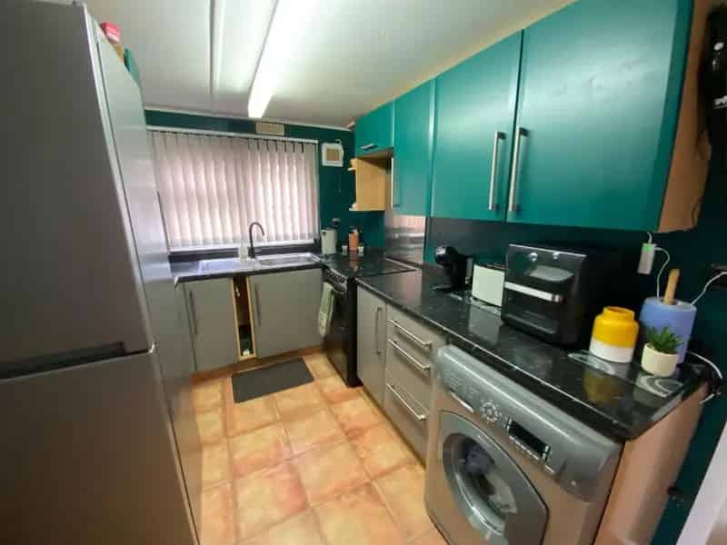 2 Bed Property For Sale