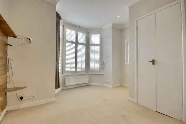 1 Bed Ground Floor Flat for Sale Chichester Road