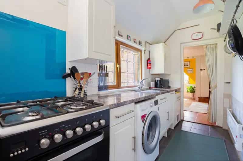 2 Bedroom Cottage for Sale near Banbury