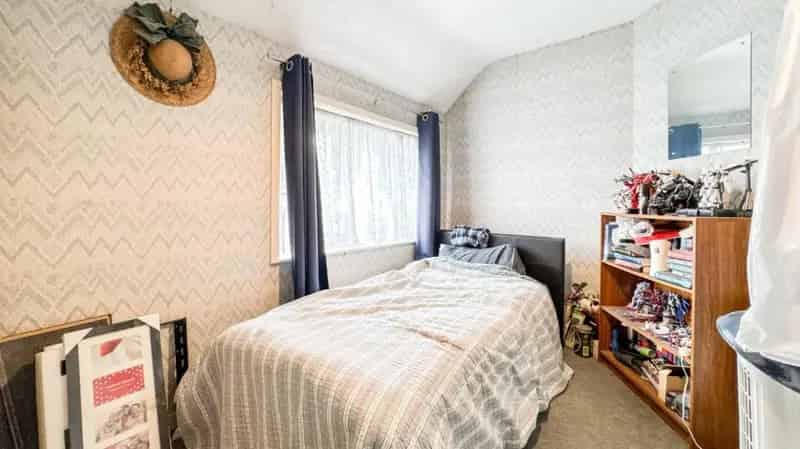 3 Bed House for Sale in Bedminster - No Onward Chain