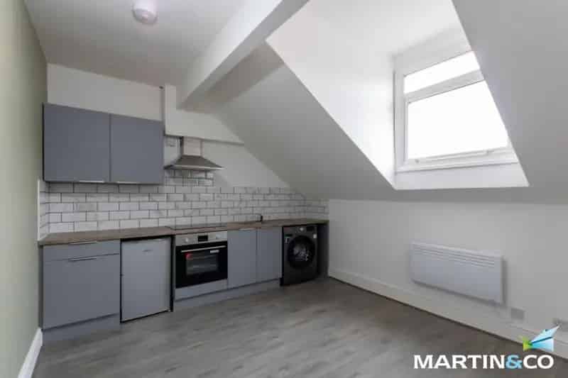 2 bedroom flat to rent