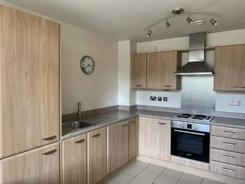 1 Bedroom Furnished Apartment Near Businesses and Attractions