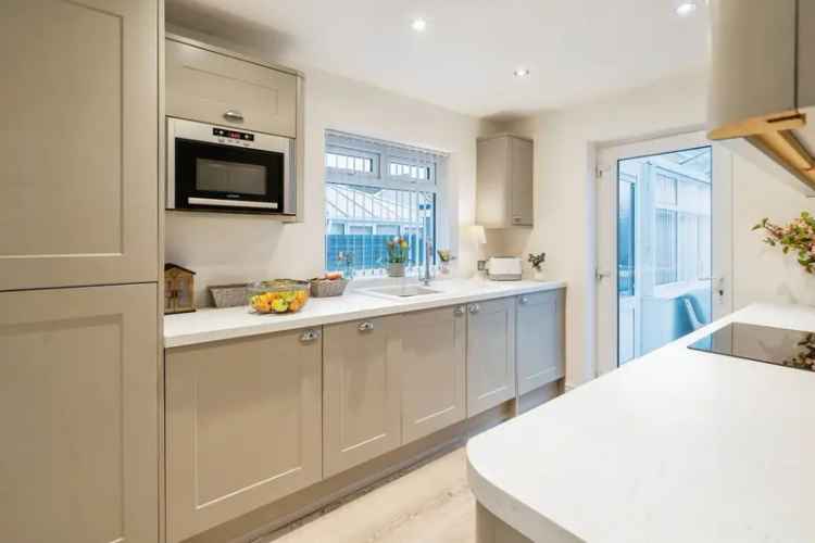 Three Bedroom Detached House Queensbury