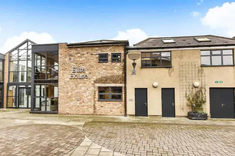 Modern Office Suites in Secure Gated Courtyard