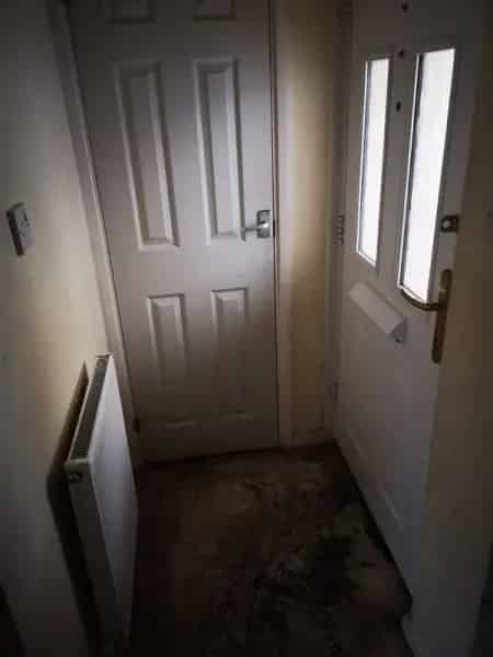 2 Bed Property Small Kitchen Big Lounge Diner