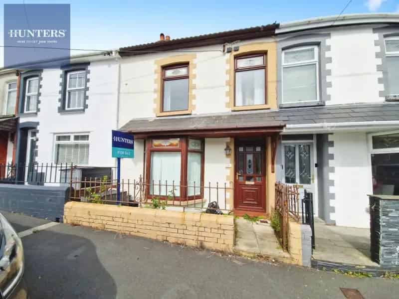 3 Bedroom House For Sale Near Public Transport