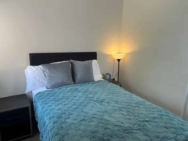 6-Bed HMO Alvaston Derby Near Rolls-Royce All Bills Included No Deposit