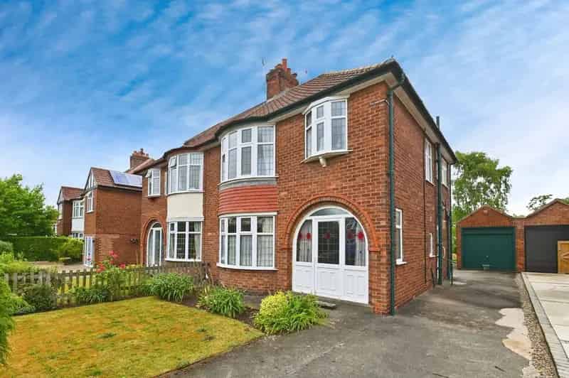 3 Bedroom Semi Detached House for Sale York YO26