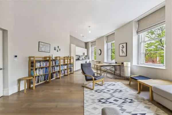 1-Bed Apartment Floating Harbour Bristol Modern Spacious