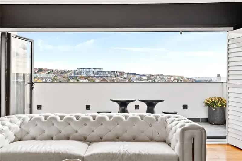 5 Bedroom Detached House for Sale in Saltdean